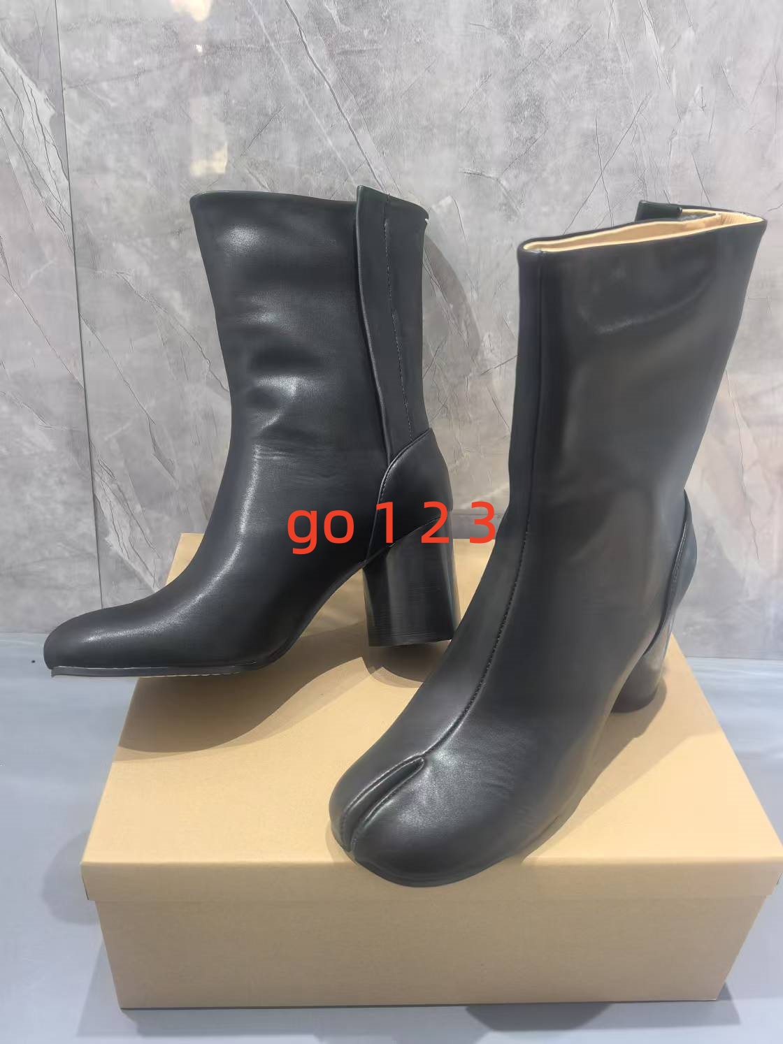 Street Fashion Brand - Botas de cano curto com salto