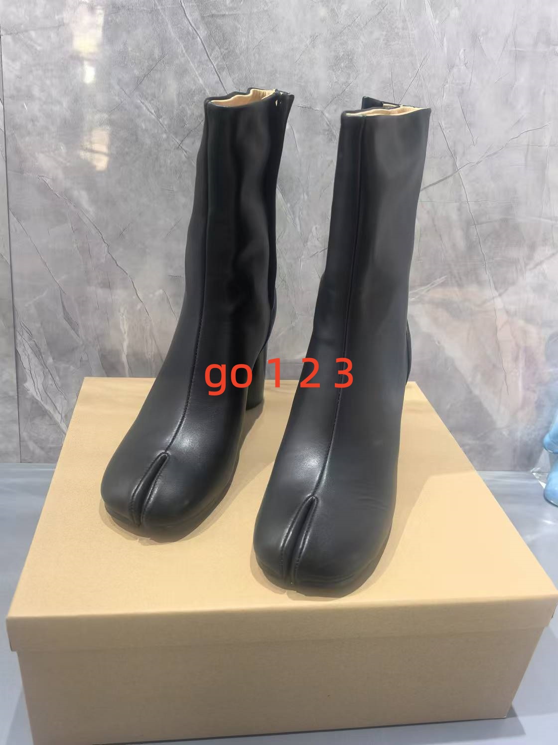 Botas de cano curto com salto  - Street Fashion Brand avaliação e preço